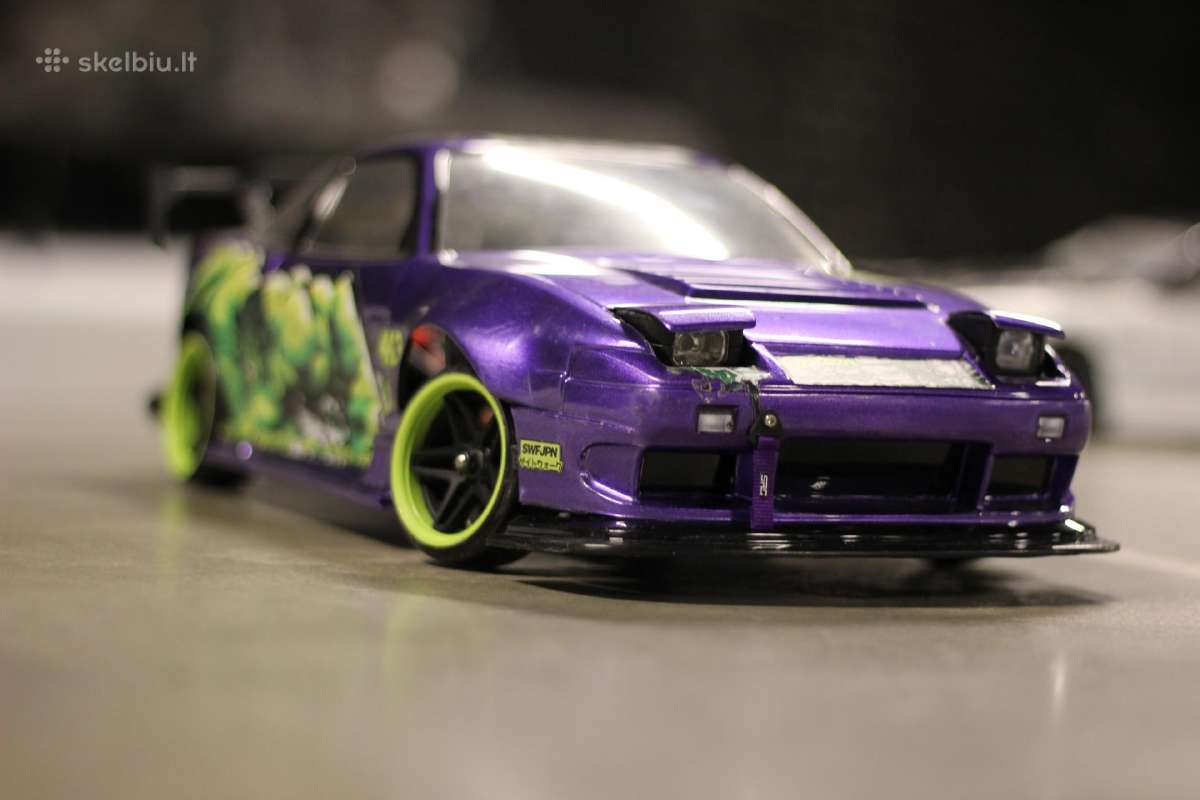 Pasivažinėjimas drift trasoje su RC drift modeliu - nuotraukos Nr. 8