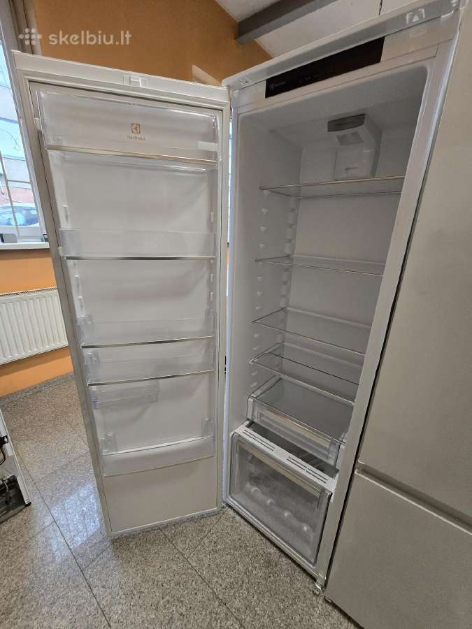 Įmontuojamas šaldytuvas Electrolux Lrb3de18s