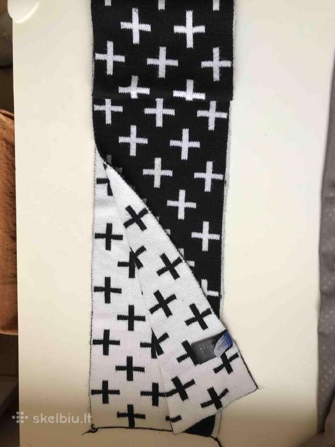Stilingas šalikas swiss cross H&m / Divided