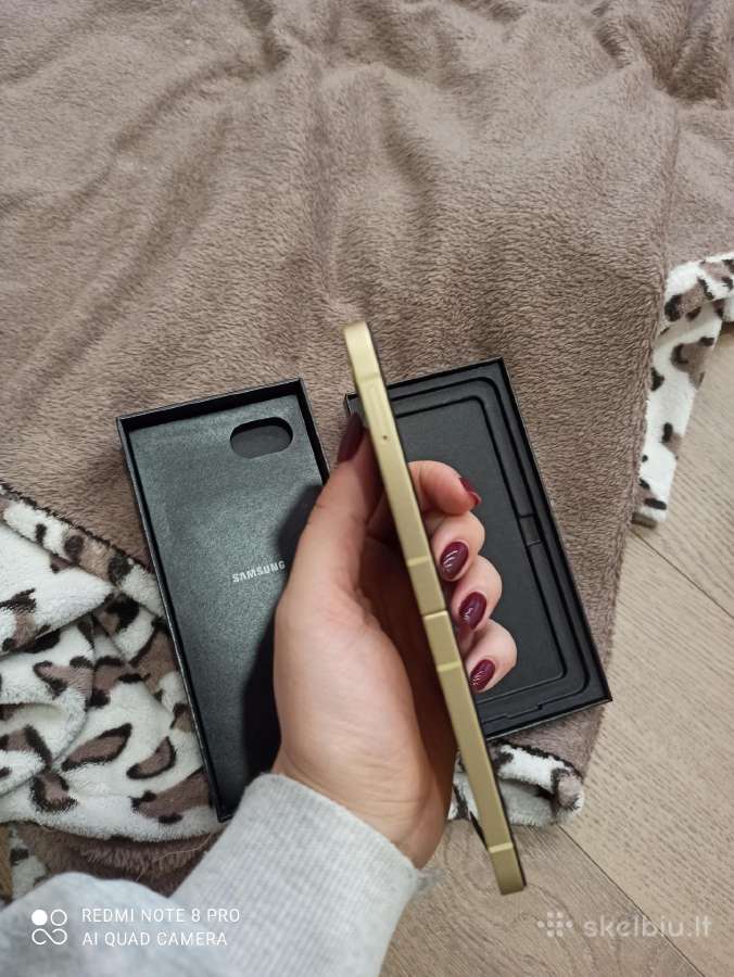 Naujas telefonas Samsung - nuotraukos Nr. 3