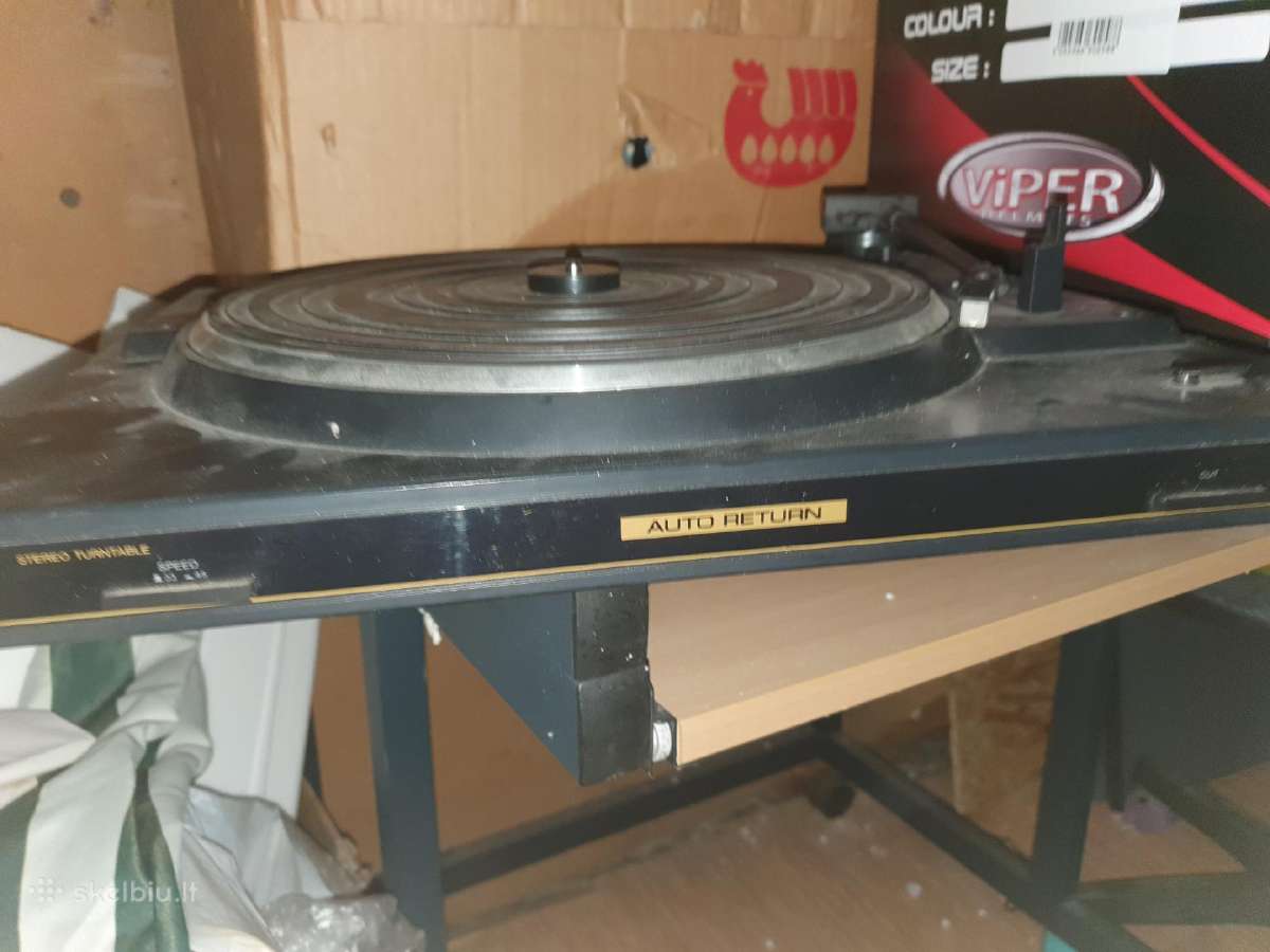 Plokštelių grotuvas nuo Sharp 7700 (ner adatos)