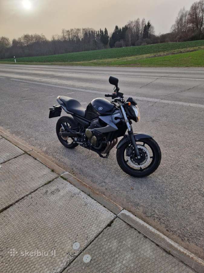 Parduodu yamaha xj6
