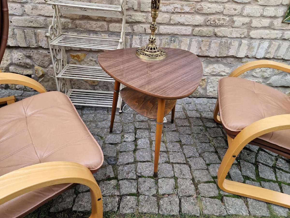 Vintažiniai mid century trikojai kavos staliukai - nuotraukos Nr. 6