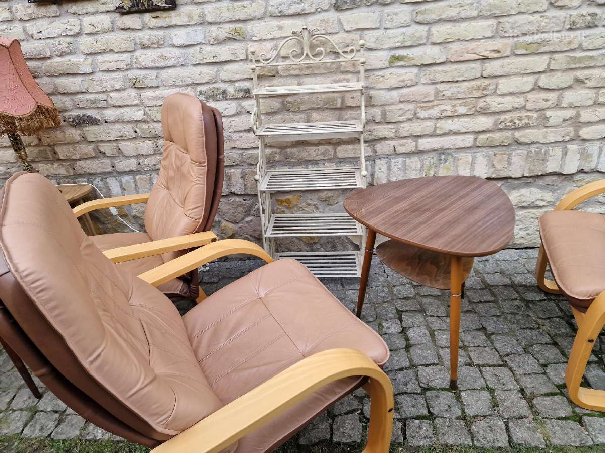 Vintažiniai mid century trikojai kavos staliukai - nuotraukos Nr. 13