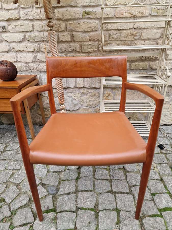 Vintažinis mid century autorinis tikmedžio fotelis - nuotraukos Nr. 2