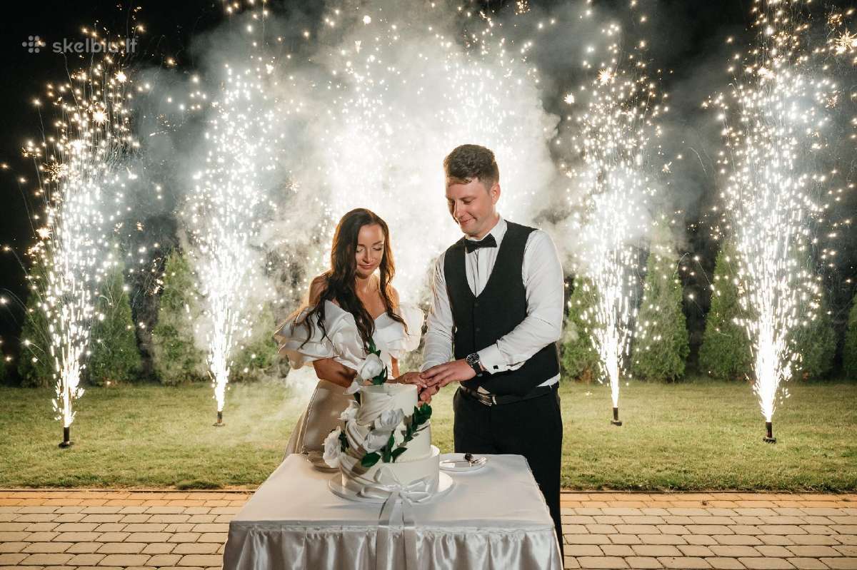 Šampano taurių piramidė, žemas rūkas ir ne tik! - nuotraukos Nr. 13