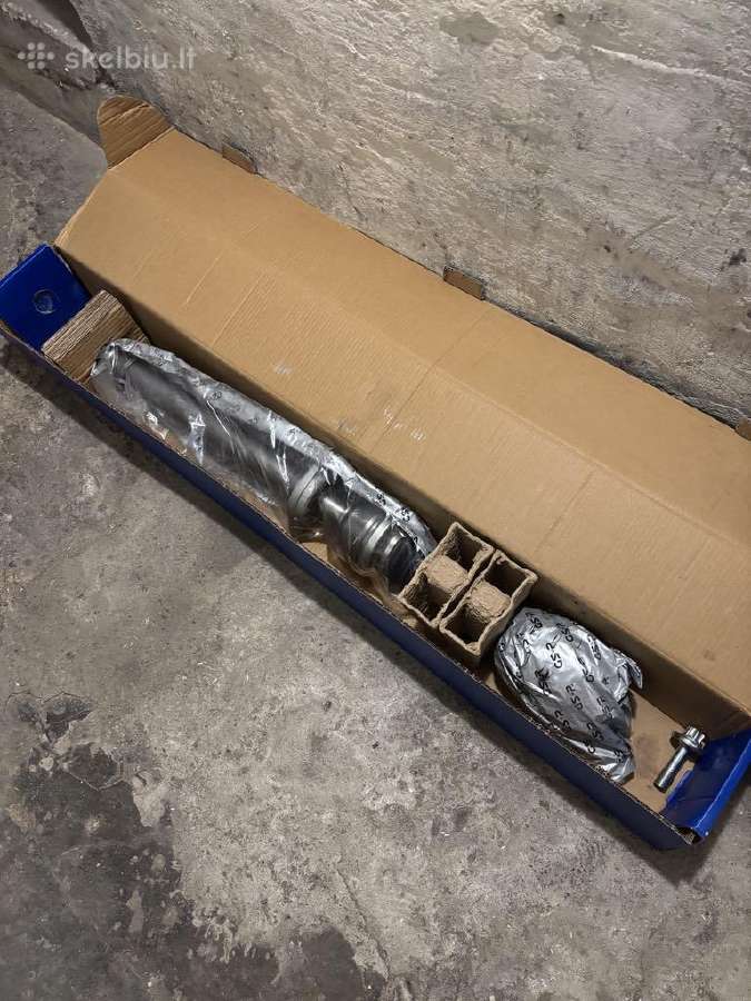 Parduodu. Mercedes cla 250 ilg priekinis pusasis