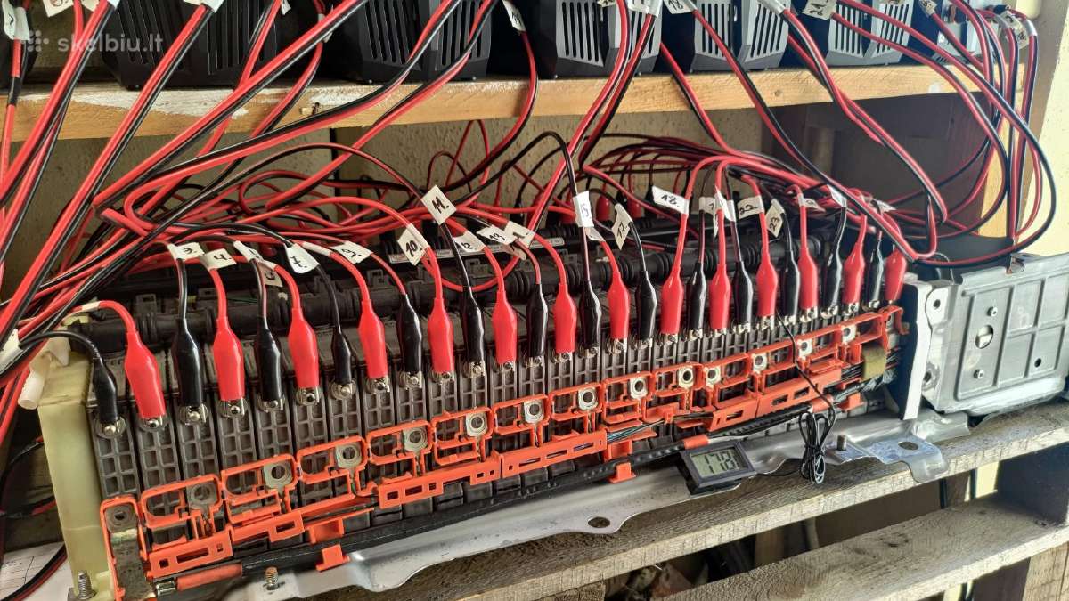 Elektromobiliu ir Hibridiniu baterijų remontas