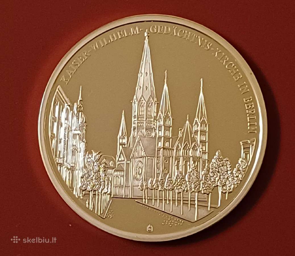 (106) Medalis su sidabrinė marke. 57,77g.