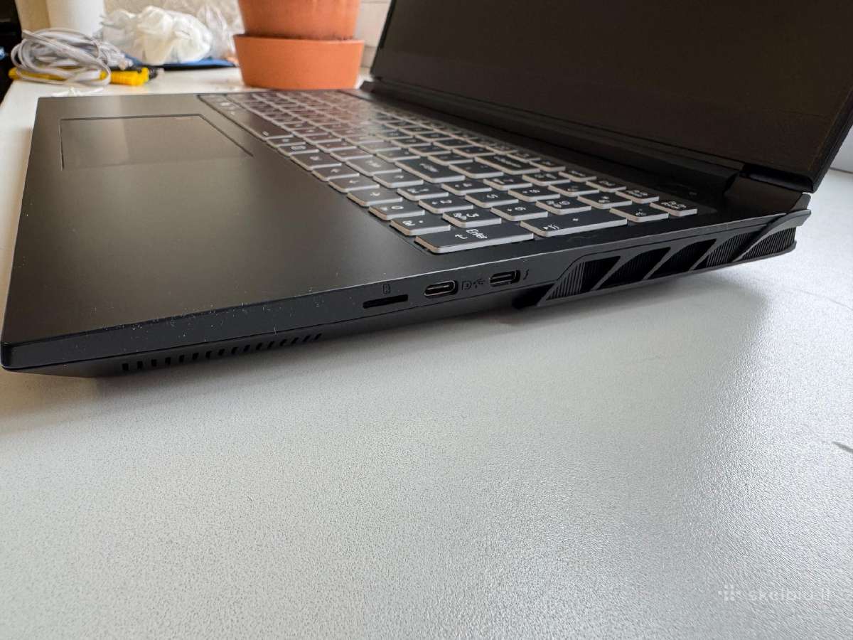 Parduodu galingą Falcon Northwest Tlx – i9-14900h - nuotraukos Nr. 5