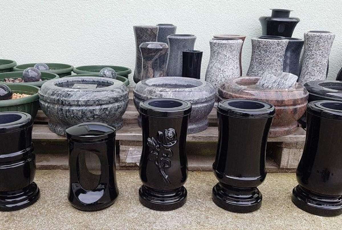 Paminklai,dengimas plokštėmis,kapų tvarkymas.vazos - nuotraukos Nr. 11