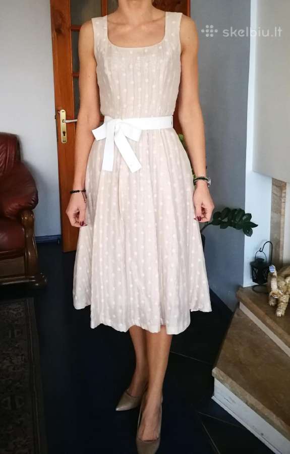 Monton firmos proginė suknelė