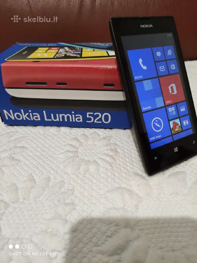 Nokia Lumia 520