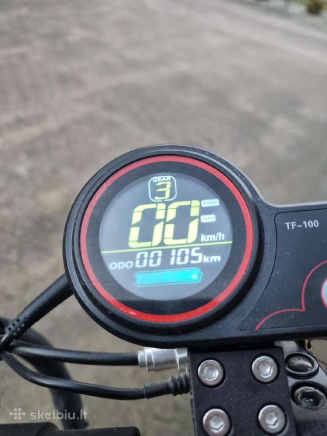 Parduodami mažai naudoti elektriniai paspirtukai - nuotraukos Nr. 3