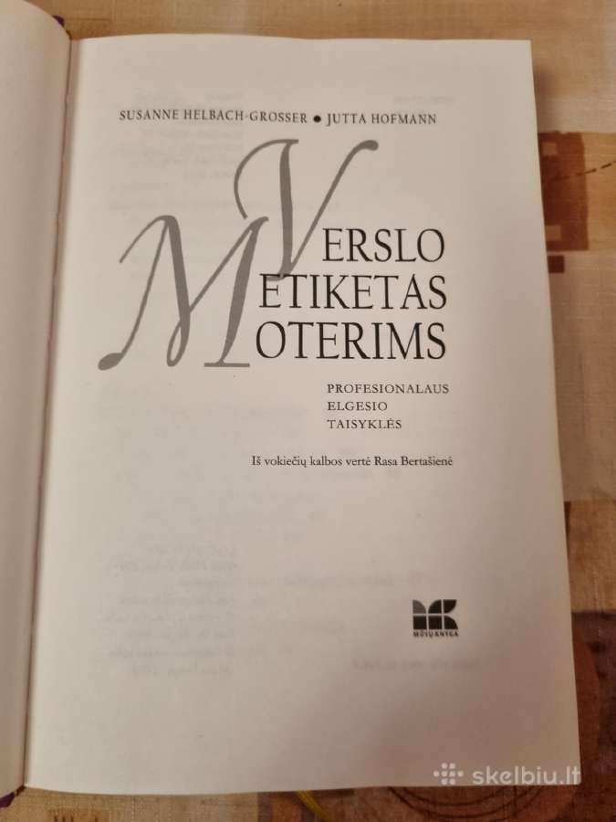 Verslo etiketas moterims - nuotraukos Nr. 2