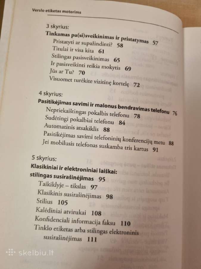 Verslo etiketas moterims - nuotraukos Nr. 4