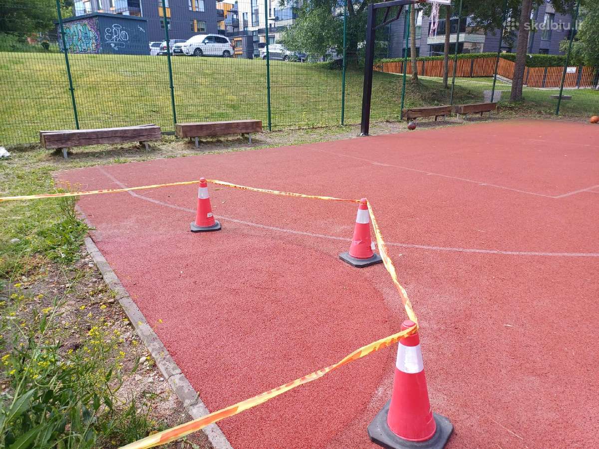 Žaidimo ir sporto aikštelių įrengimas, priežiūra - nuotraukos Nr. 11