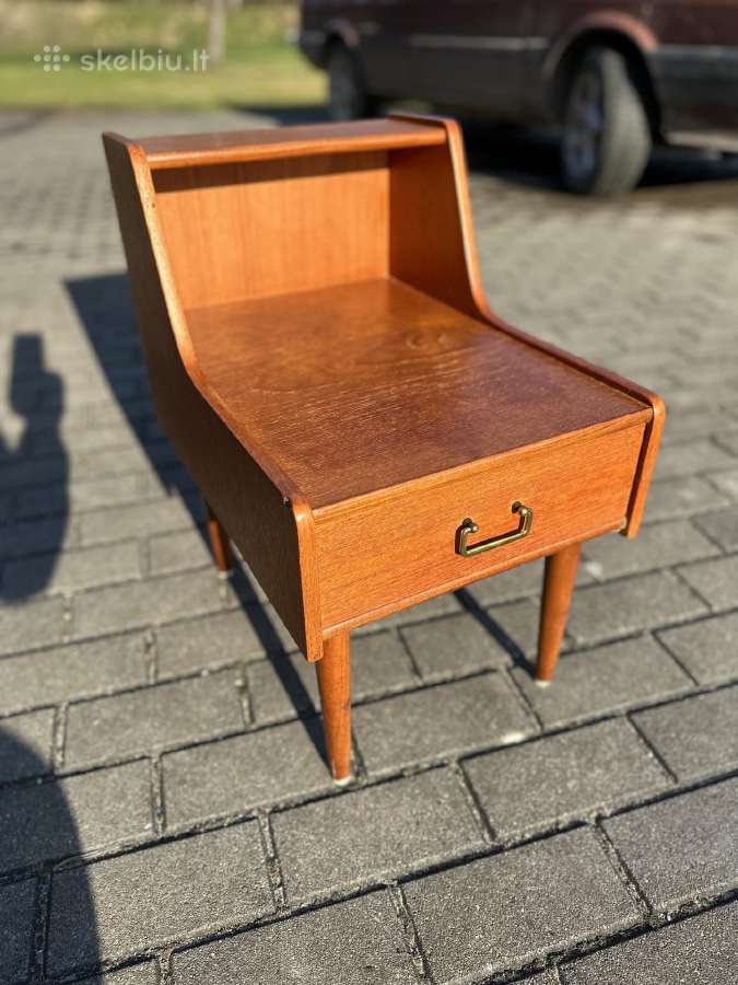 Mid century Miegamojo staliukas su stalciumi - nuotraukos Nr. 3