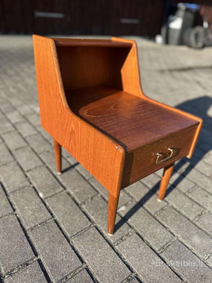 Mid century Miegamojo staliukas su stalciumi - nuotraukos Nr. 4