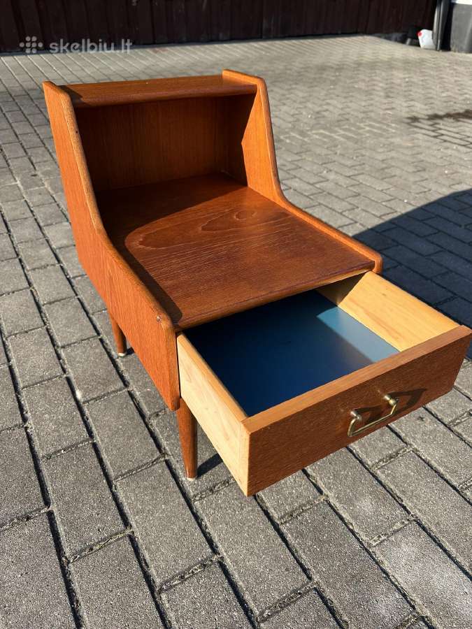 Mid century Miegamojo staliukas su stalciumi - nuotraukos Nr. 5
