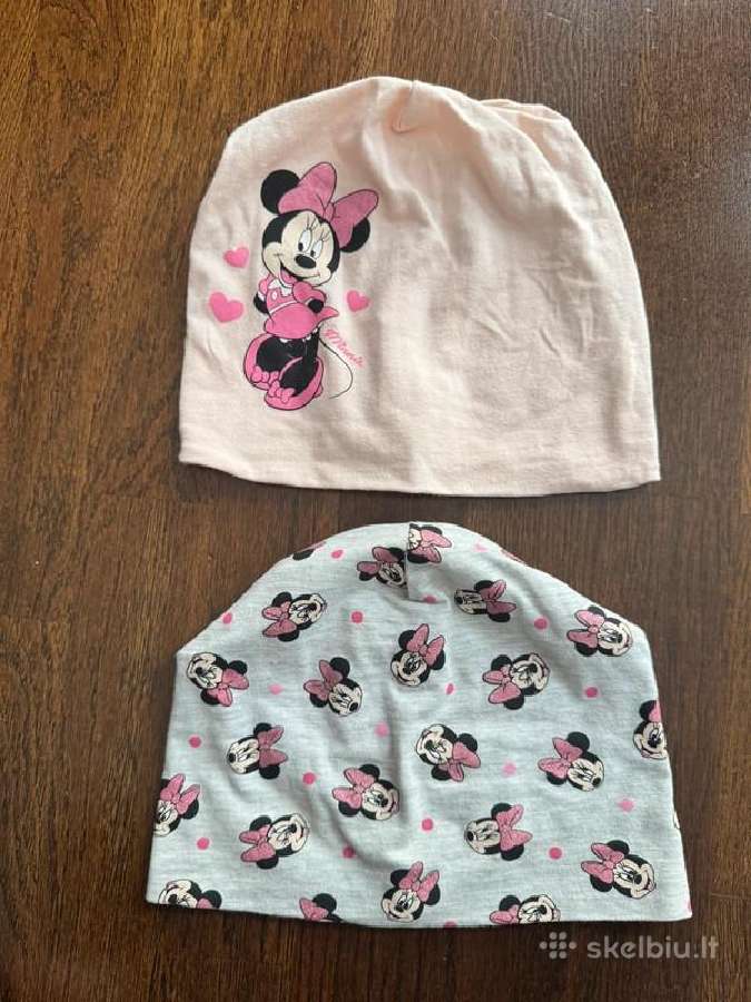 Kepurės pavasariui su Minnie Mouse