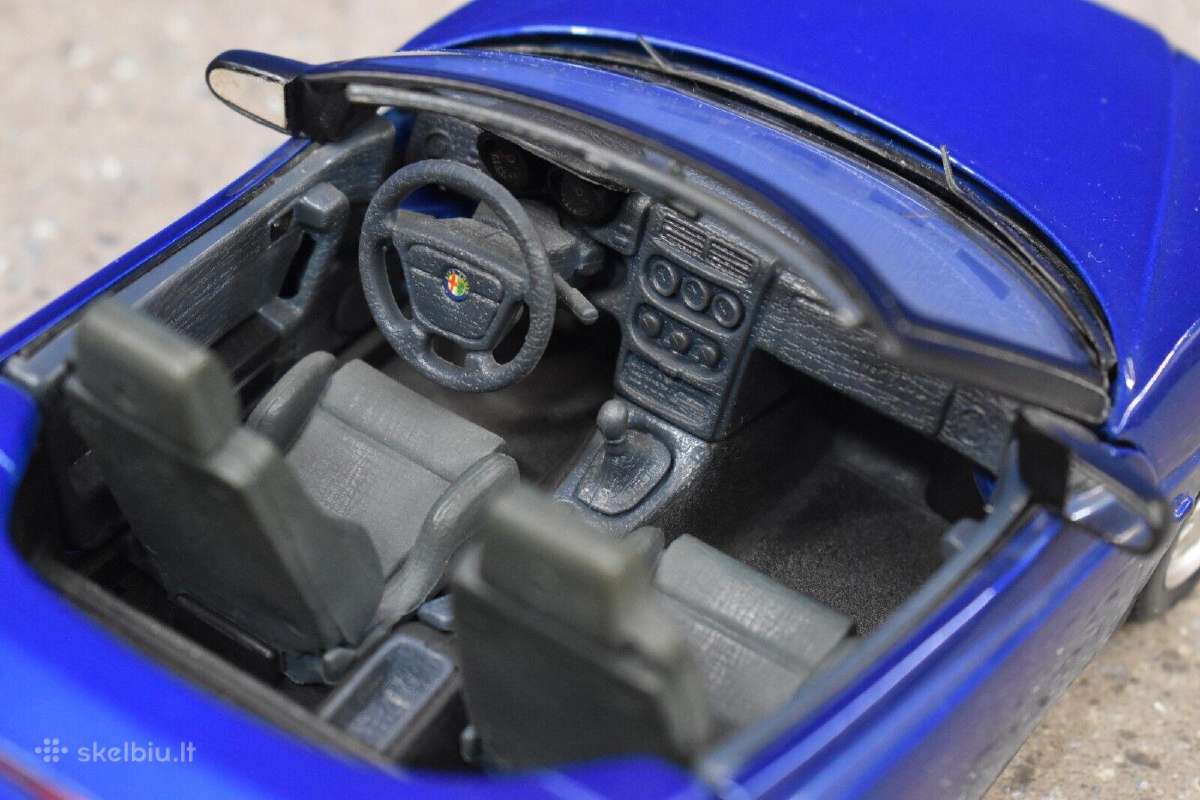 Modeliukai Mercedes SL 300, Alfa Romeo Spider, Lam - nuotraukos Nr. 3