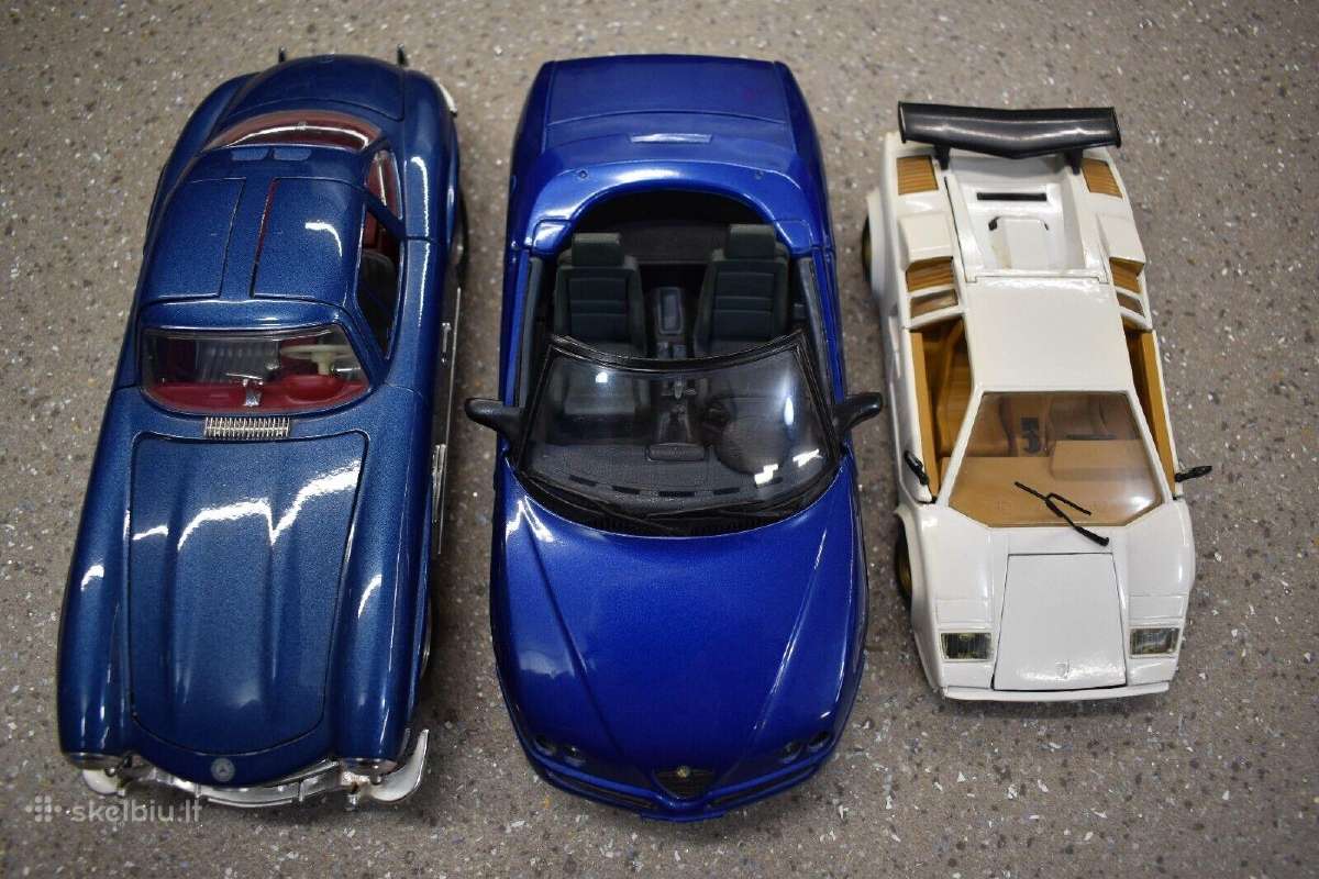 Modeliukai Mercedes SL 300, Alfa Romeo Spider, Lam
