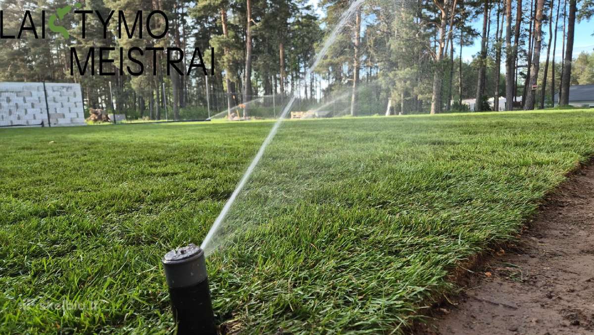 Laistymo sistemos montavimas bei vejos irengimas - nuotraukos Nr. 2