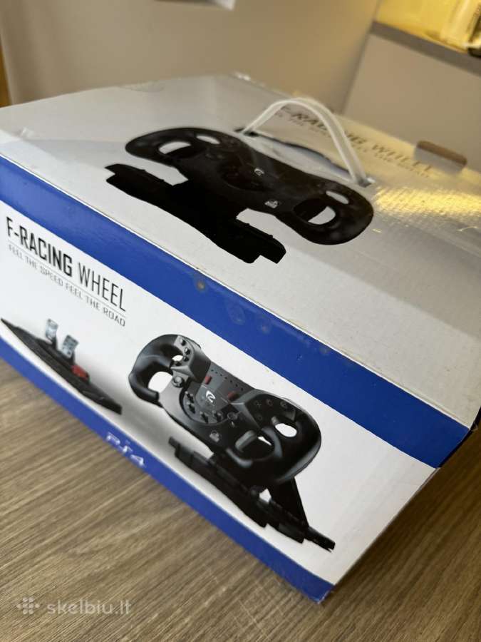 Ps4 vairas su pedalais