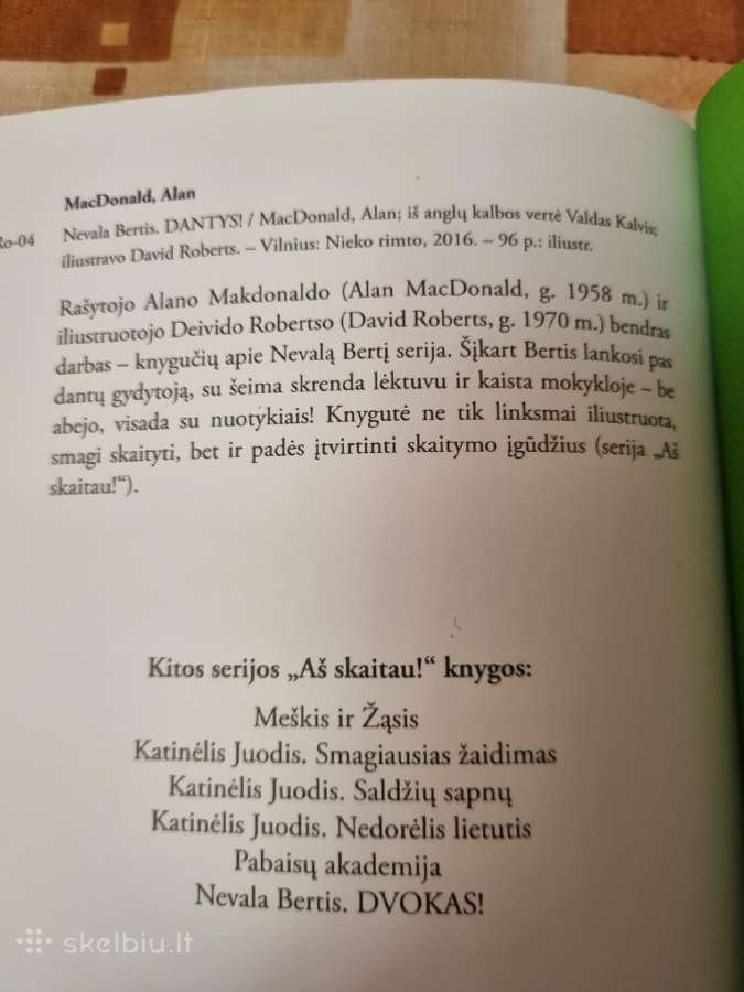 Nevala Bertis , Dantys - nuotraukos Nr. 5
