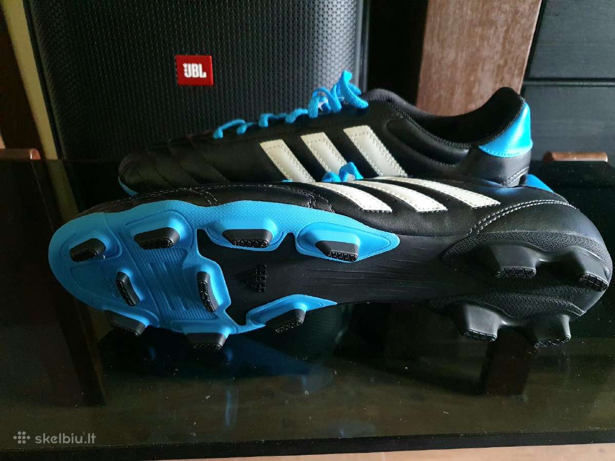 Adidas futbolo bateliai - nuotraukos Nr. 5
