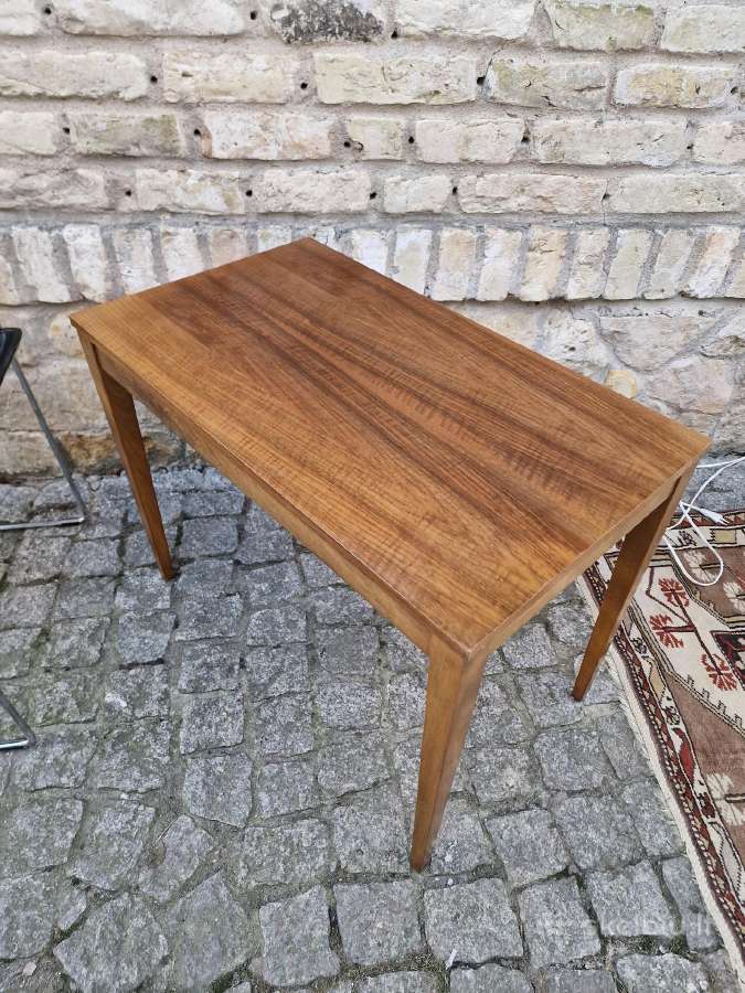 Vintažinis midcentury riešutmedžio kavos staliukas - nuotraukos Nr. 6