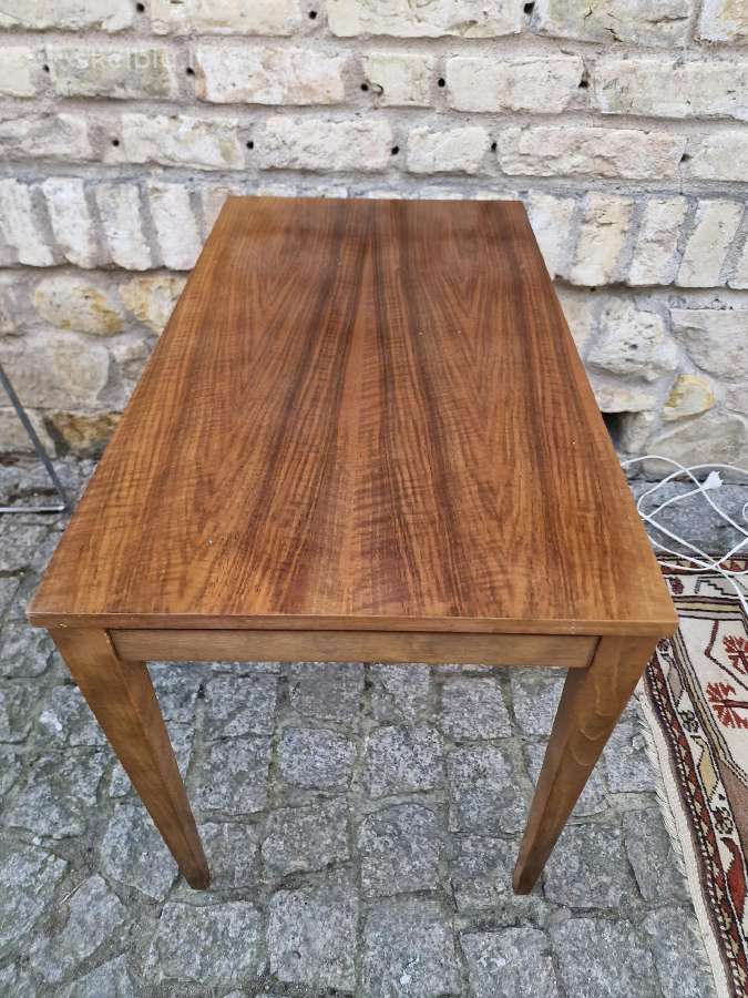 Vintažinis midcentury riešutmedžio kavos staliukas - nuotraukos Nr. 7