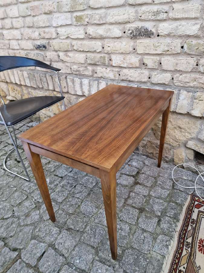 Vintažinis midcentury riešutmedžio kavos staliukas - nuotraukos Nr. 8