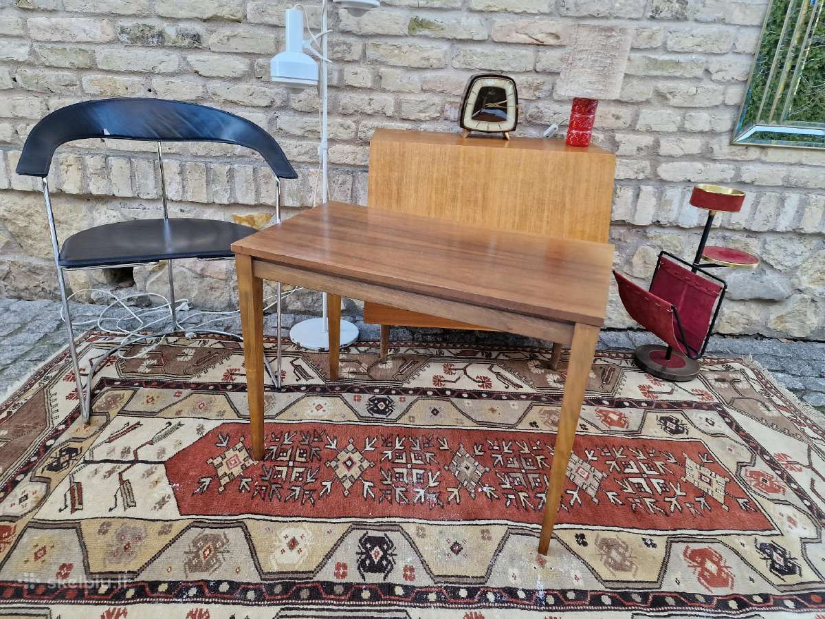 Vintažinis midcentury riešutmedžio kavos staliukas - nuotraukos Nr. 11
