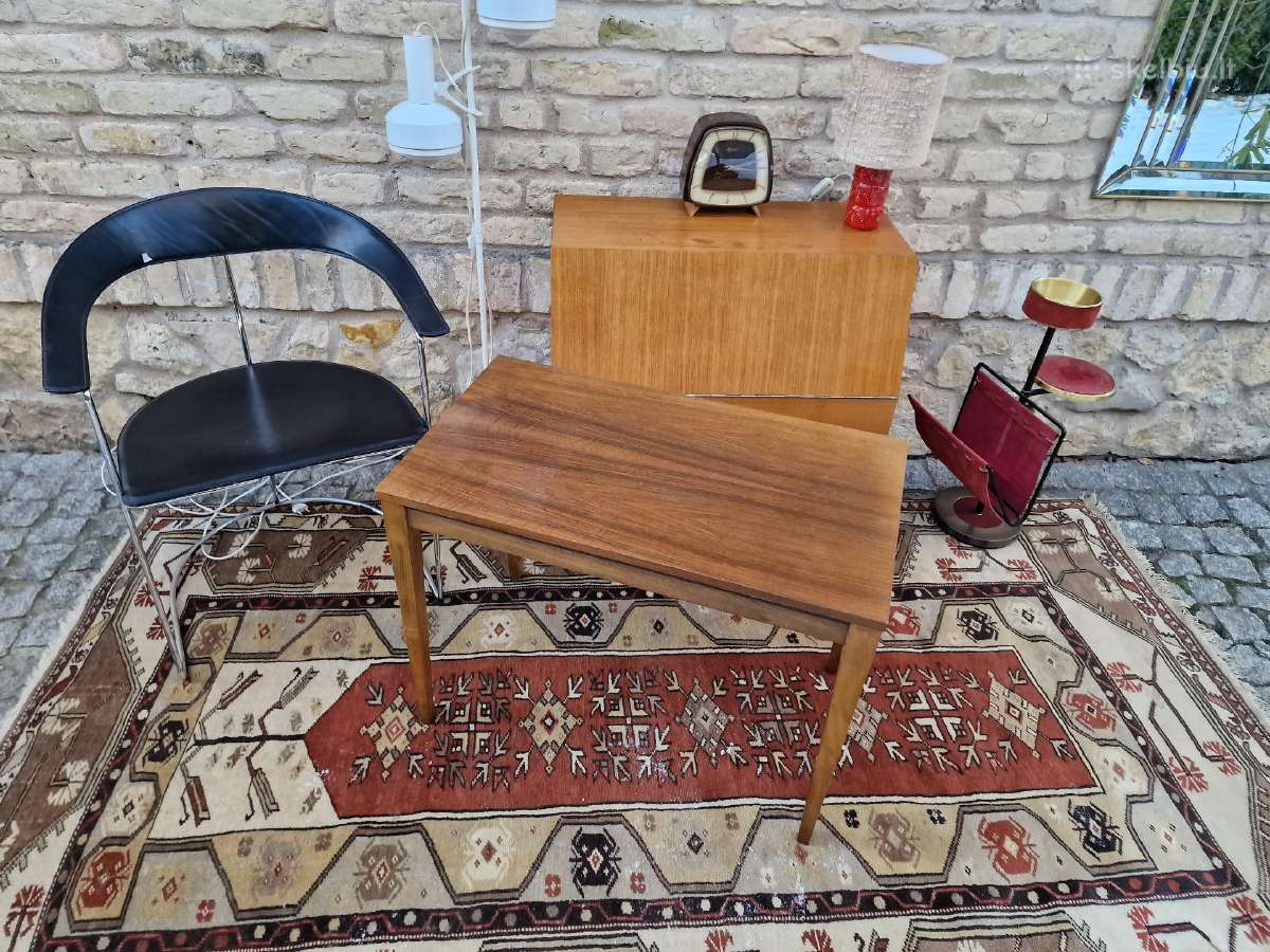 Vintažinis midcentury riešutmedžio kavos staliukas - nuotraukos Nr. 12