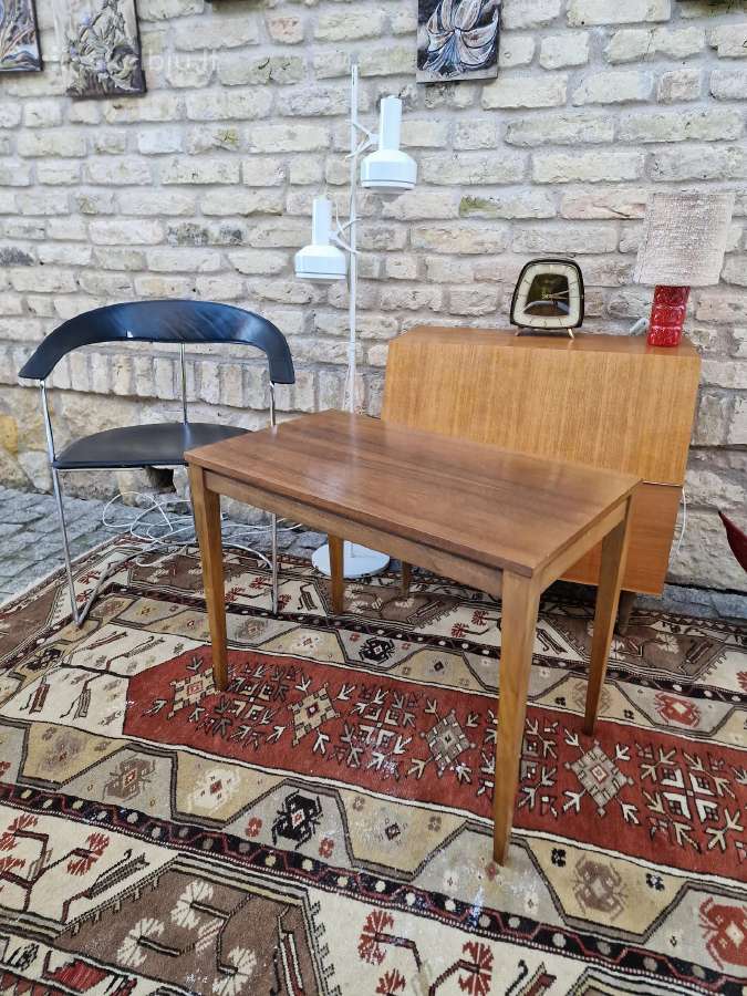 Vintažinis midcentury riešutmedžio kavos staliukas - nuotraukos Nr. 14
