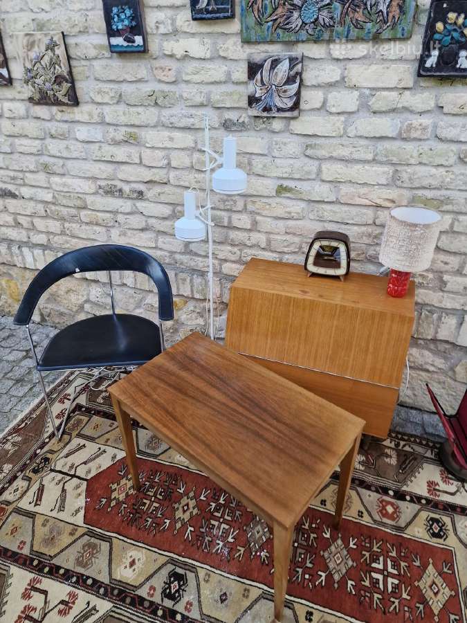 Vintažinis midcentury riešutmedžio kavos staliukas - nuotraukos Nr. 15