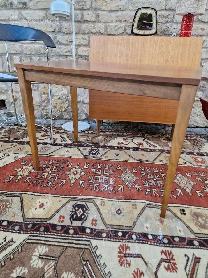 Vintažinis midcentury riešutmedžio kavos staliukas - nuotraukos Nr. 20