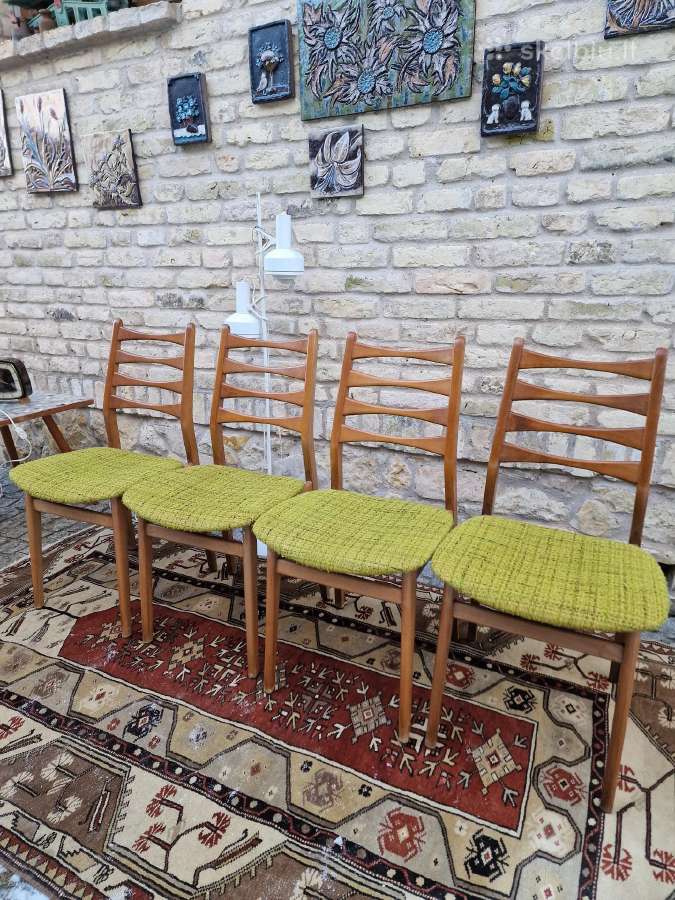 Vintaźinės mid century bukmedžio kėdės