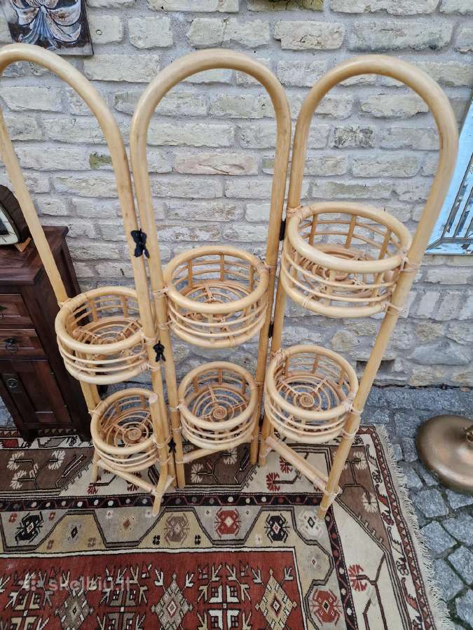 Vintažinė mid century ratango gėlių etažerė