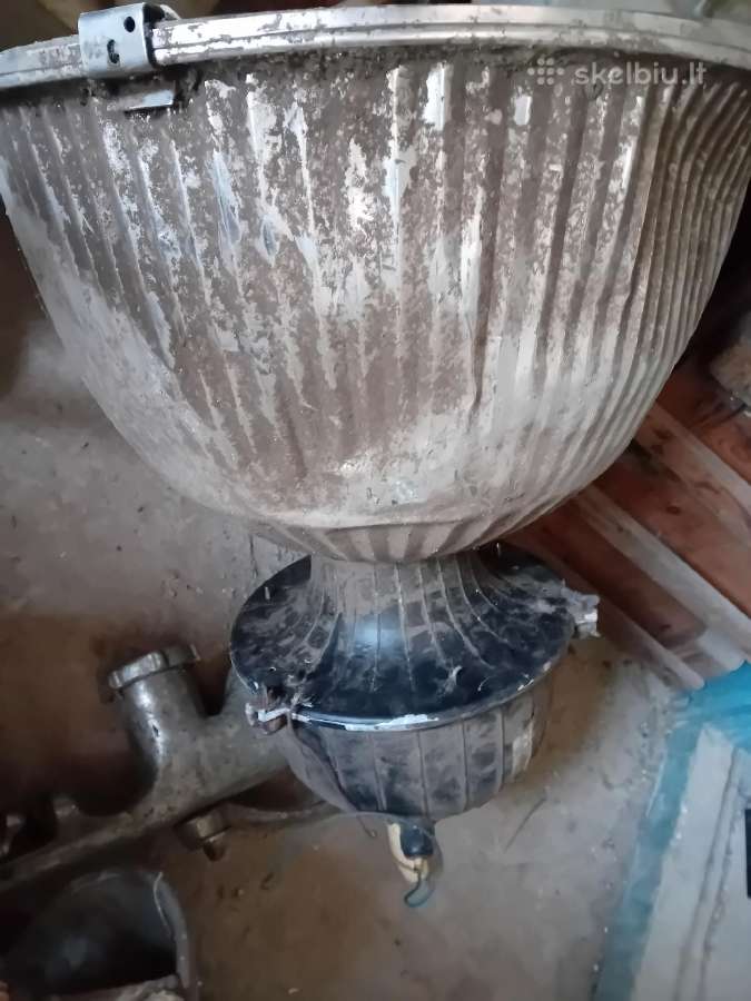 Sviestuvu gaubtai ir sviestuvai,lempos - nuotraukos Nr. 19