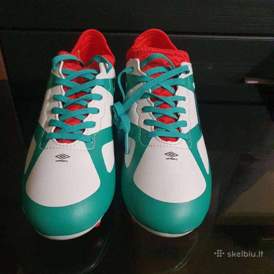 Futbolo bateliai Umbro. - nuotraukos Nr. 2