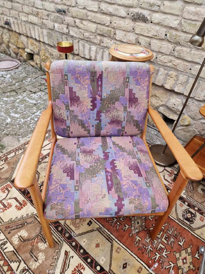 Vintažinis mid century vyšnios masyvo fotelis - nuotraukos Nr. 4
