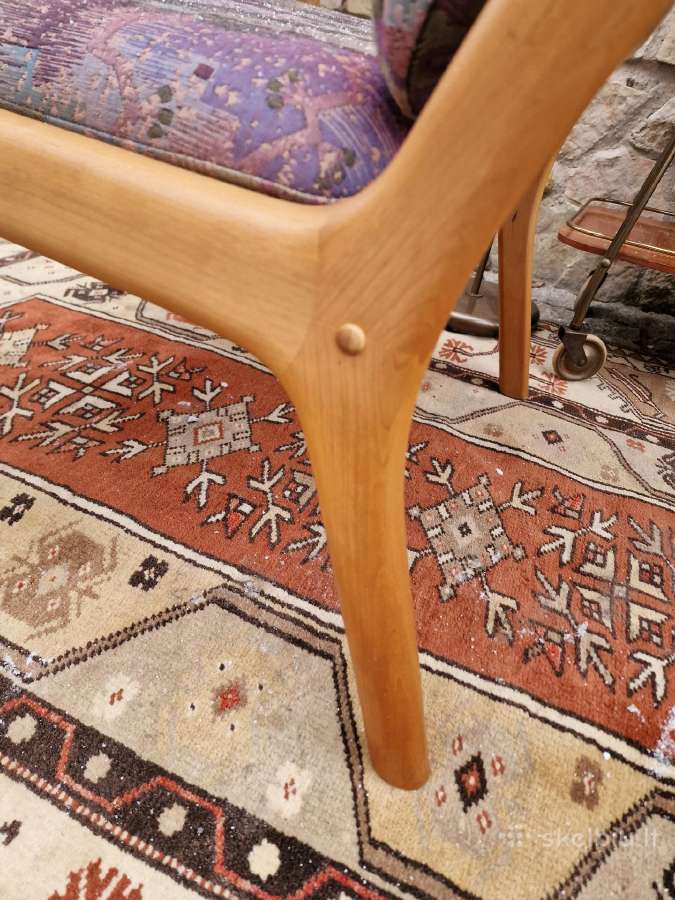 Vintažinis mid century vyšnios masyvo fotelis - nuotraukos Nr. 9