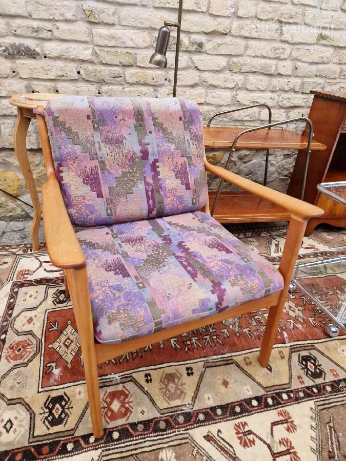 Vintažinis mid century vyšnios masyvo fotelis - nuotraukos Nr. 30