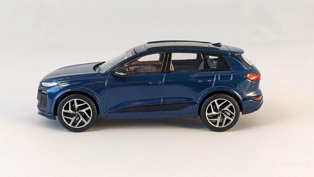 1/43 modeliukai Audi Q6 e-tron 2023 - nuotraukos Nr. 2