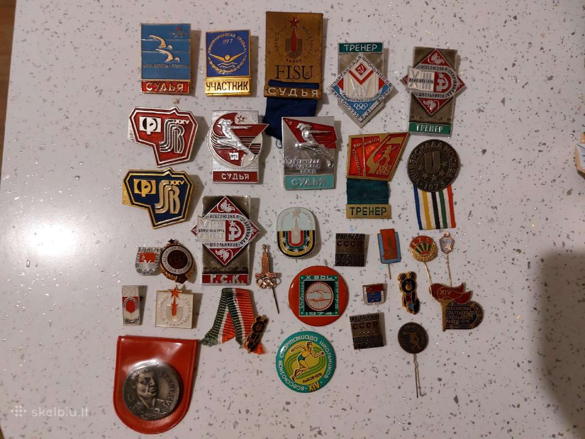 Tarybinių laikų sporto ženkliukai