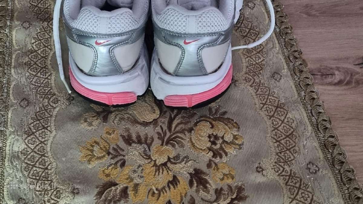 Nike kedai - nuotraukos Nr. 9