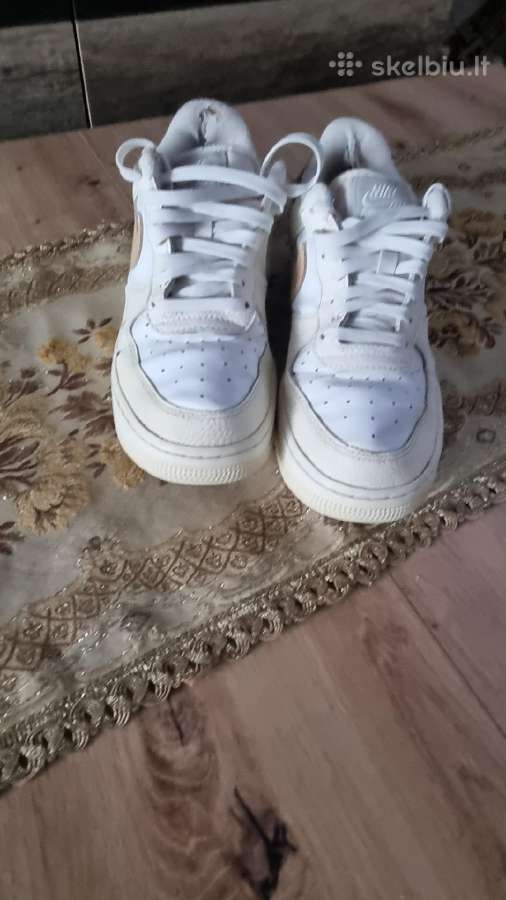 Nike kedai
